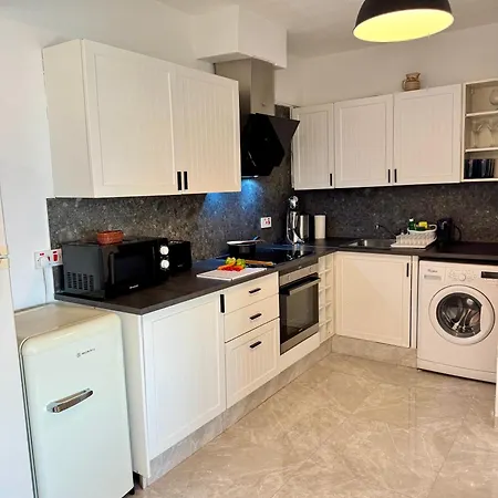 Napa Skyline 3br Sunset Views And Pool Αγία Νάπα